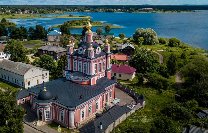 Школьников и педагогов приглашают принять участие в конкурсе сувениров «Торопцу с любовью»